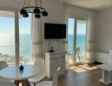 Two-Bedroom Apartment with Balcony and Sea View