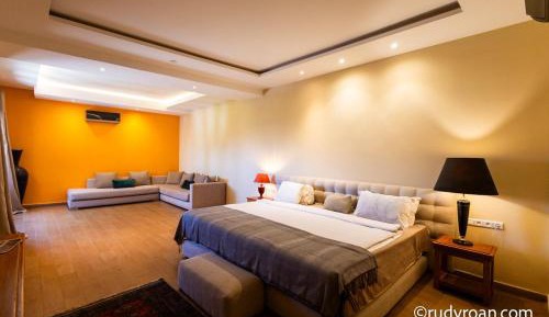 Sultana room