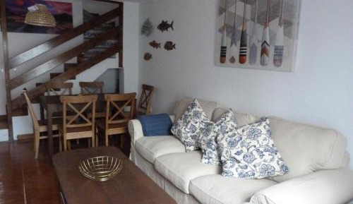 Three-Bedroom Deluxe Apartment