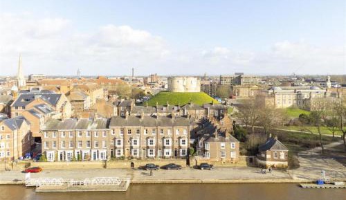 Four-Bedroom Deluxe Home - Oceanfront