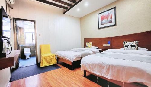 Twin Room with Private Bathroom