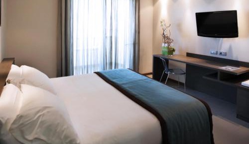 City Side Superior Double Room with Balcony and pool access 