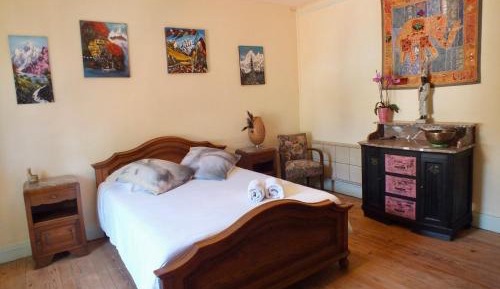 Double Room with Private Bathroom