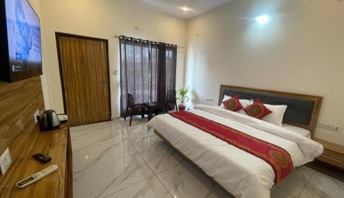 Double Room