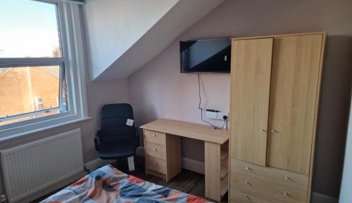 Deluxe Double Room with Shower