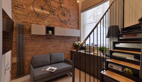 Premium Duplex Studio