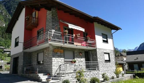 Superior One-Bedroom Apartment with Balcony