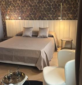 Suite with Spa Bath
