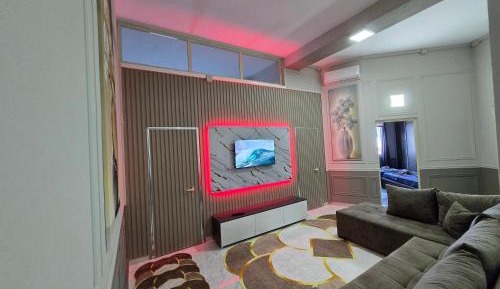 Four-Bedroom Luxury Apartment