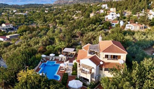 Six-Bedroom Villa 