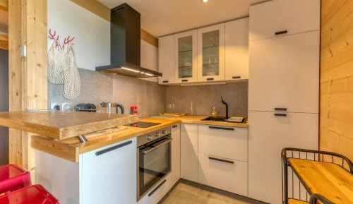 Superior One-Bedroom Apartment with Balcony