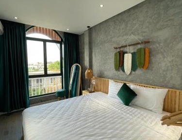Deluxe Double Room with Balcony