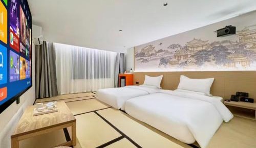 Double Room with Mountain View