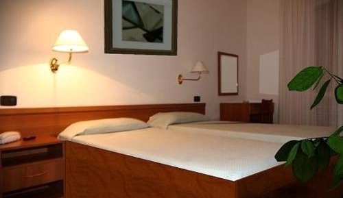 Single Room with French Bed