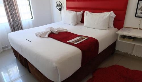 Deluxe Queen Room