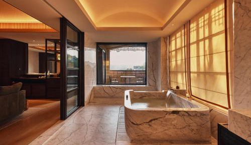  Yong Cui-Mountain View Grand Suite