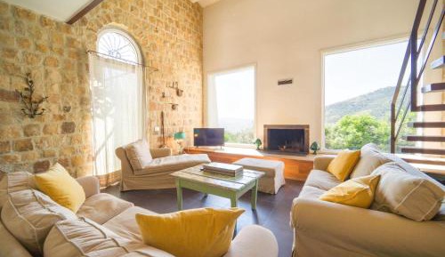 Three-Bedroom Holiday Home 