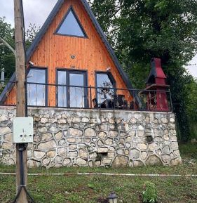 Bungalow with Garden View
