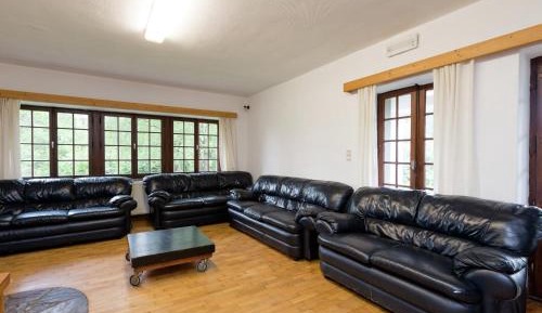 Ten-Bedroom Holiday Home