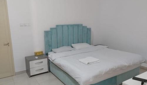 King Studio with Sofa Bed