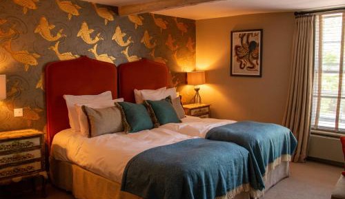 Deluxe Double or Twin Room