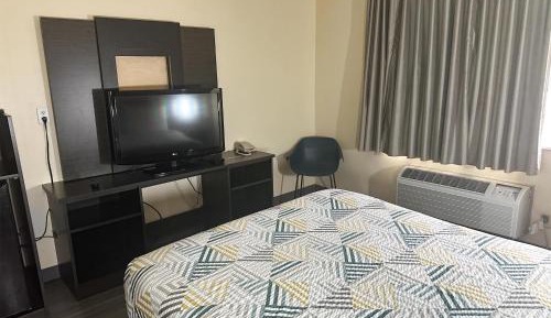 King Room - Non-Smoking