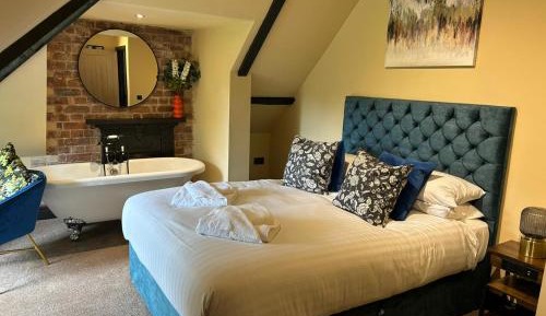 Two-Bedroom Apartment with Partial Ocean View