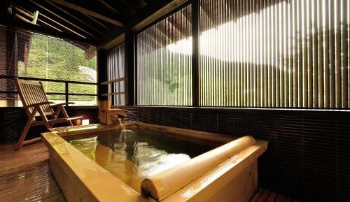 Quadruple Room with Private External Bathroom