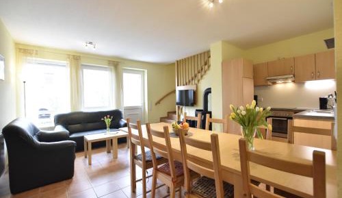Ten-Bedroom Holiday Home