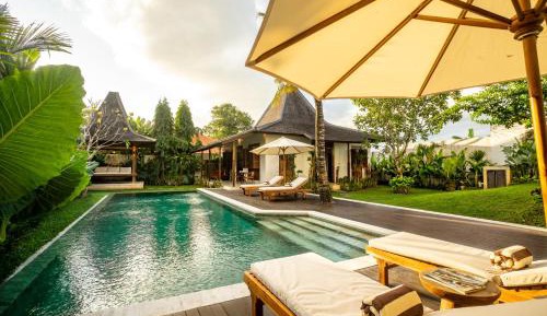 Villa with Private Pool