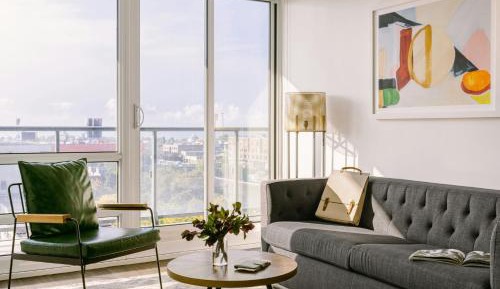 Three-Bedroom Apartment with Balcony