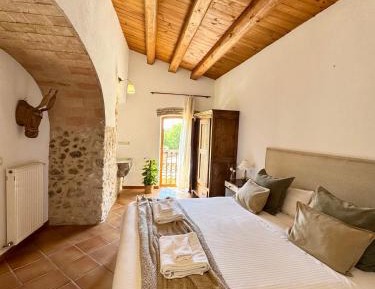 Queen Room with Garden View