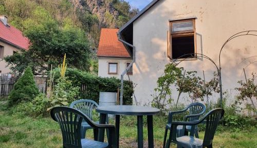 One-Bedroom House