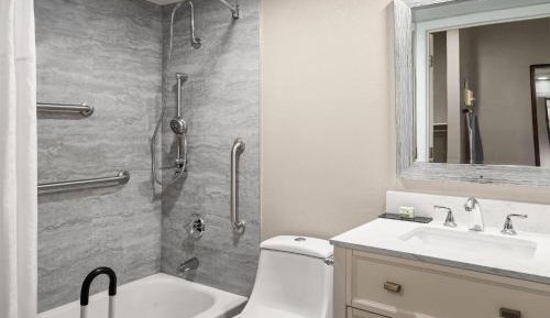 King Room - Mobility Access/Non-Smoking