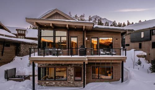 Six-Bedroom House