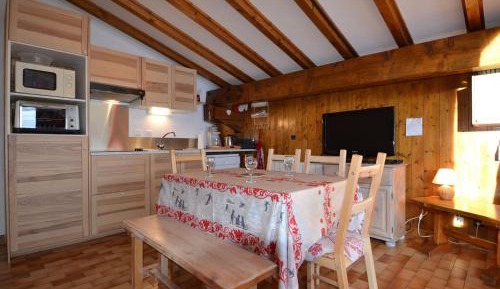Apartment (5 Adults)