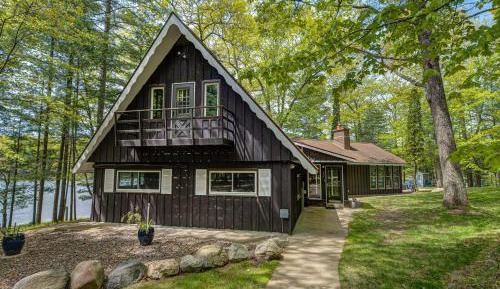 Three-Bedroom Holiday Home 