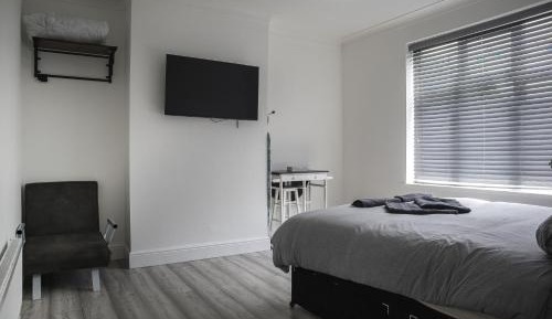 Double Room with Shared Bathroom