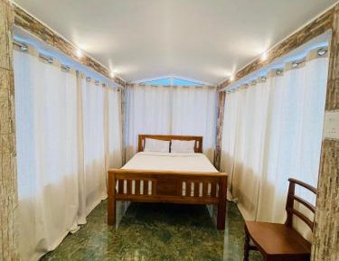 Deluxe Double Room with Balcony and Sea View
