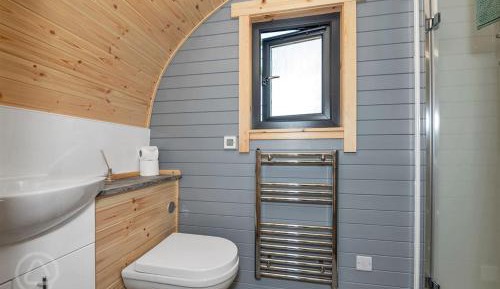 Deluxe Double Room with Shower