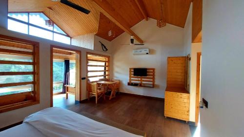 Junior Suite with Mountain View