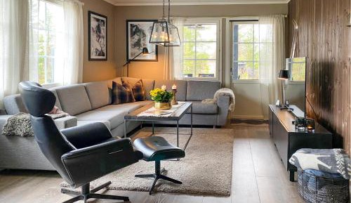 Five-Bedroom Holiday Home