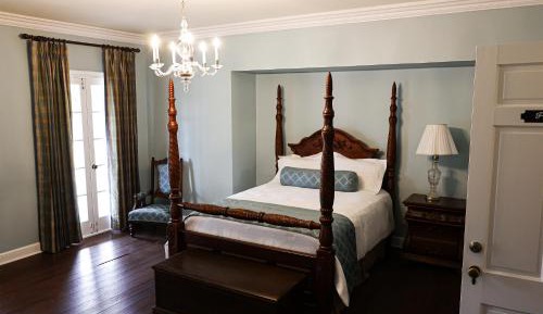 Queen Room with Balcony