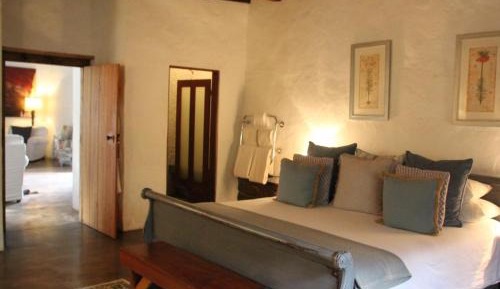 Classic Quarter Suite 1