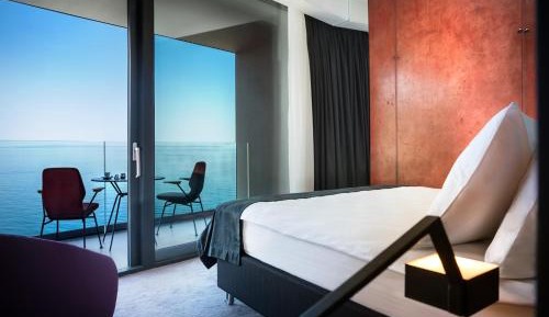 Deluxe Double or Twin Room with Sea View