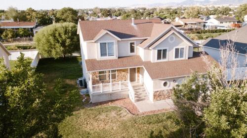 Six-Bedroom House