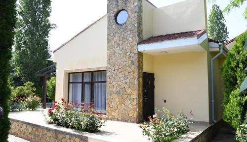 Standard Villa