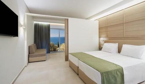 Family Room with Sea View