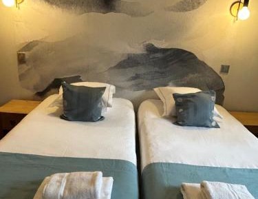 Twin Room with Private External Bathroom