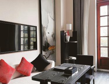 Queen Room with Garden View
